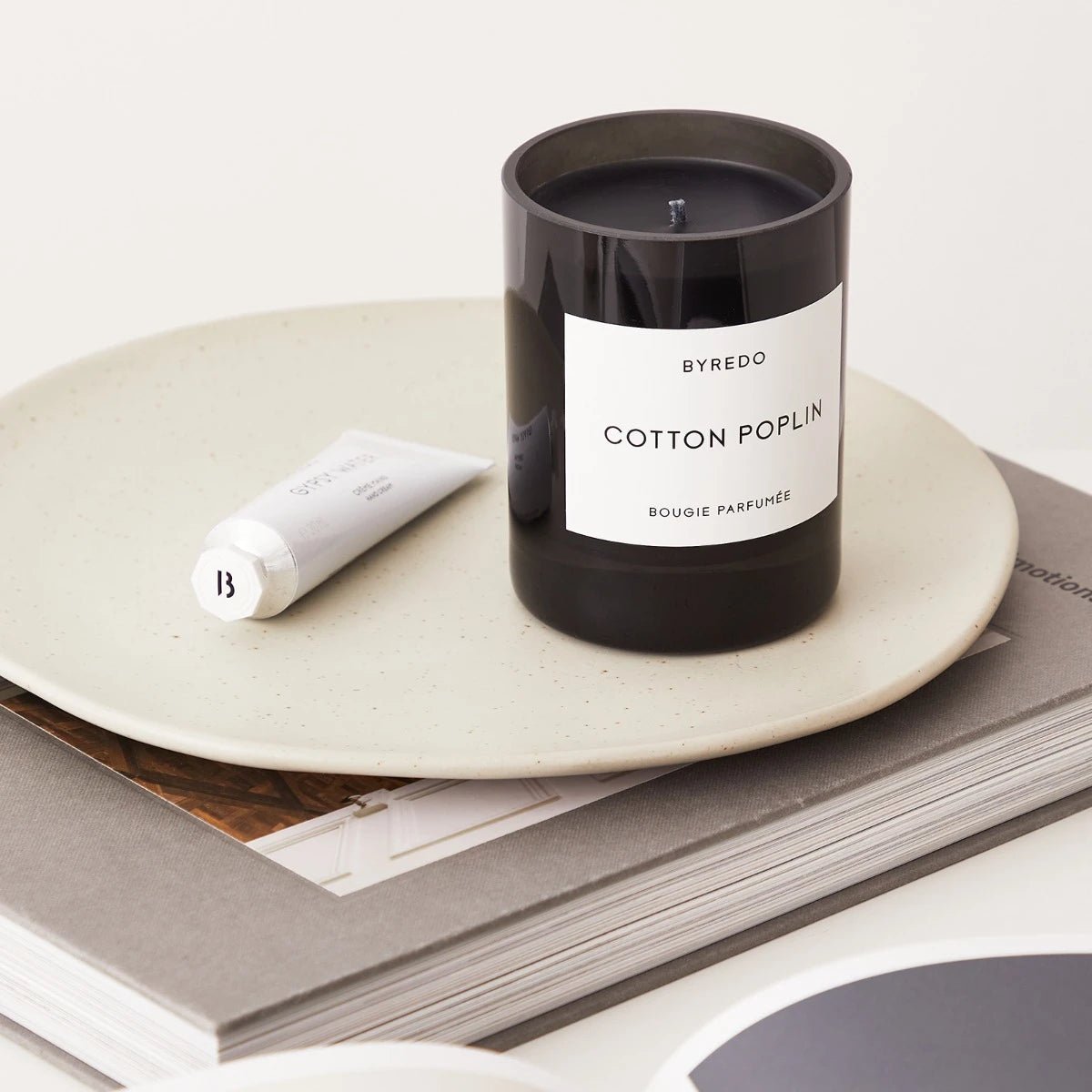 Byredo Cotton Poplin Candle | My Perfume Shop